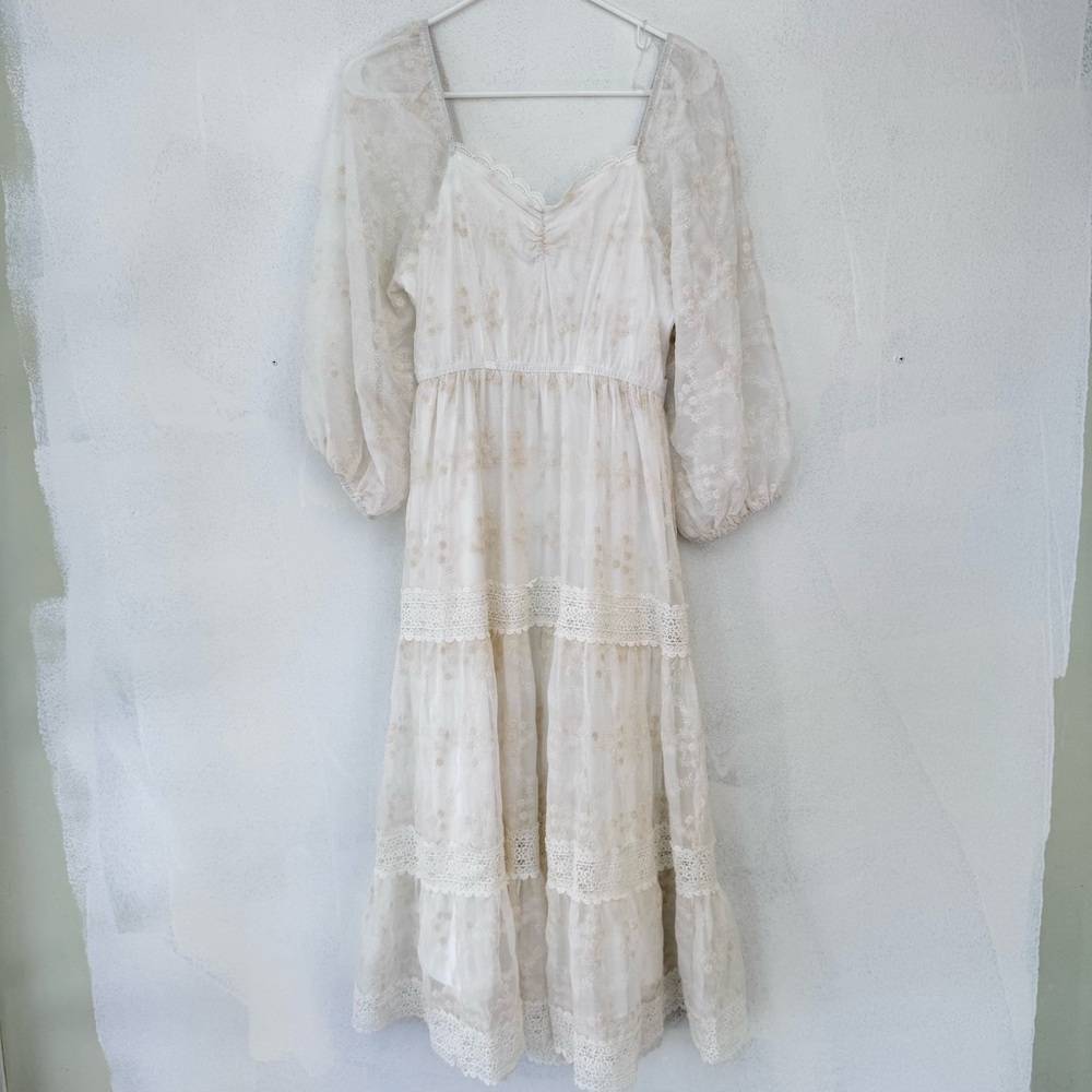 A Collective Story Peasant Boho Tiered Maxi Dress White size Medium NWT NEW - Picture 2 of 12